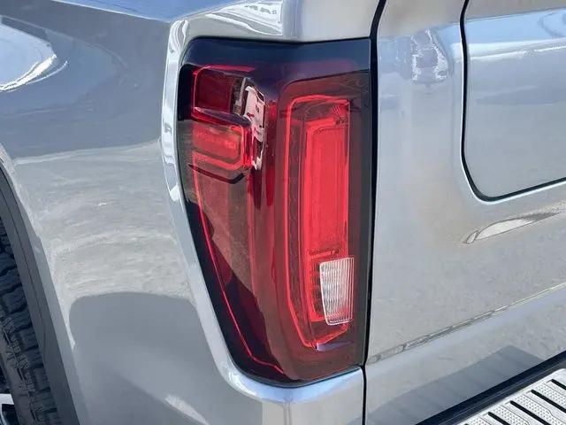 2024 GMC Sierra 1500 4WD Crew Cab Short Box AT4