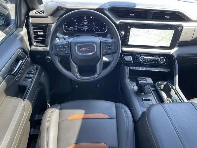 2024 GMC Sierra 1500 4WD Crew Cab Short Box AT4