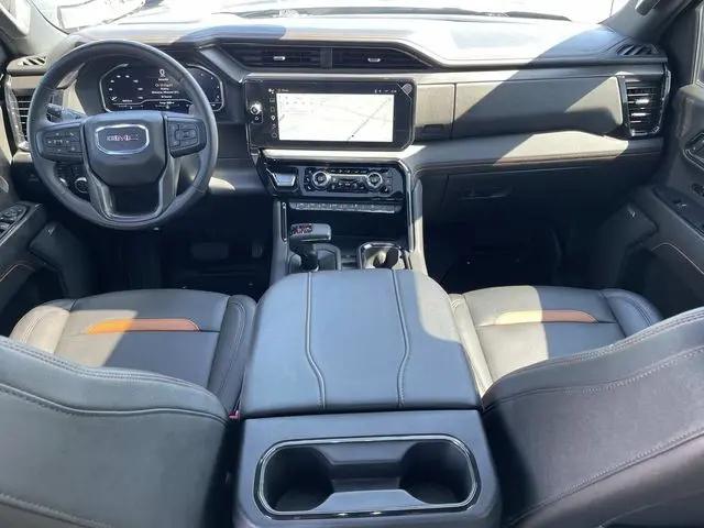 2024 GMC Sierra 1500 4WD Crew Cab Short Box AT4