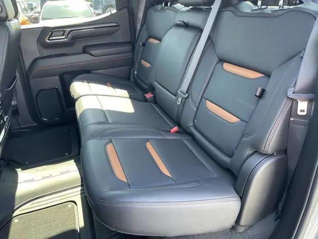 2024 GMC Sierra 1500 4WD Crew Cab Short Box AT4