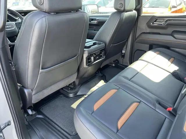 2024 GMC Sierra 1500 4WD Crew Cab Short Box AT4
