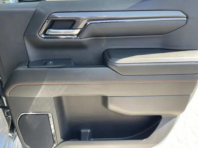 2024 GMC Sierra 1500 4WD Crew Cab Short Box AT4