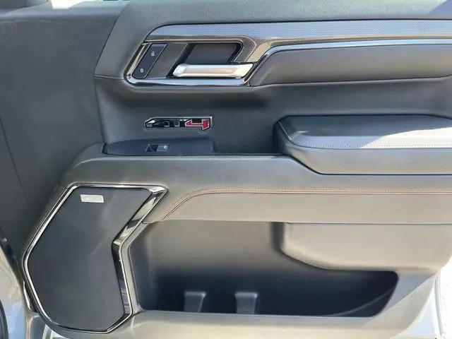 2024 GMC Sierra 1500 4WD Crew Cab Short Box AT4