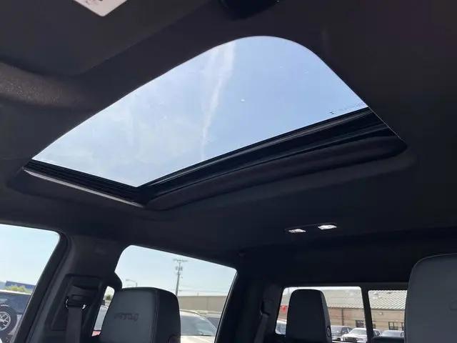 2024 GMC Sierra 1500 4WD Crew Cab Short Box AT4