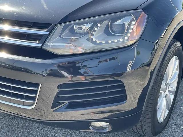 2012 Volkswagen Touareg Sport w/Nav