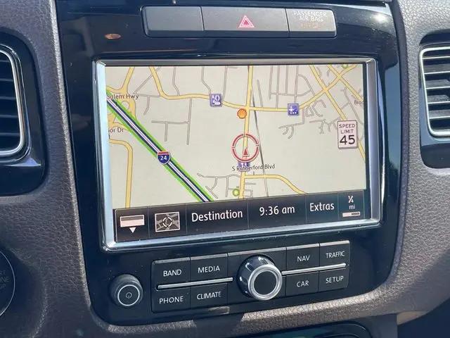 2012 Volkswagen Touareg Sport w/Nav