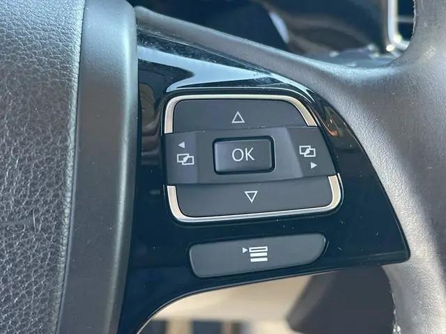 2012 Volkswagen Touareg Sport w/Nav