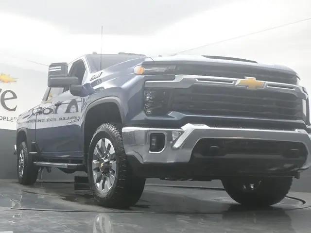 2026 Chevrolet Silverado 2500HD Crew Cab, Standard Bed, LT, 4WD