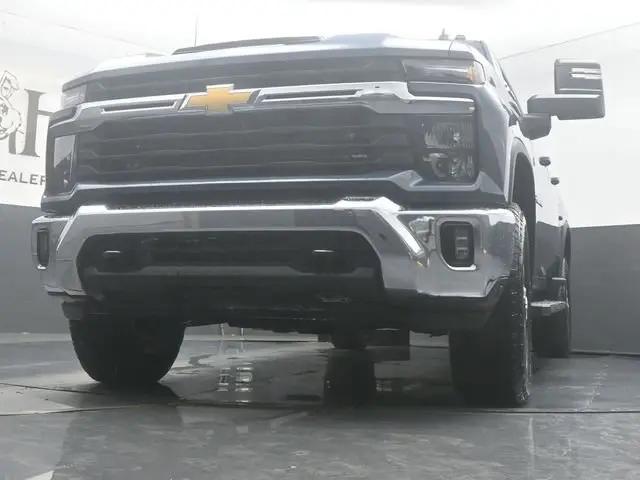 2026 Chevrolet Silverado 2500HD Crew Cab, Standard Bed, LT, 4WD