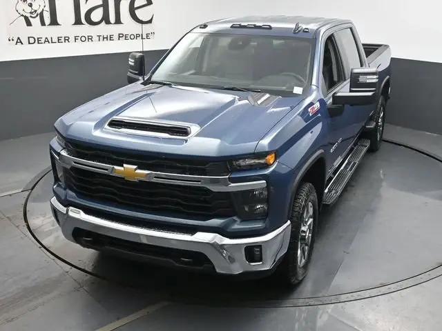 2026 Chevrolet Silverado 2500HD Crew Cab, Standard Bed, LT, 4WD