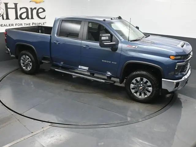 2026 Chevrolet Silverado 2500HD Crew Cab, Standard Bed, LT, 4WD