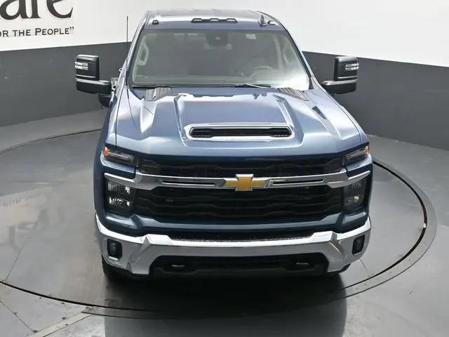 2026 Chevrolet Silverado 2500HD Crew Cab, Standard Bed, LT, 4WD