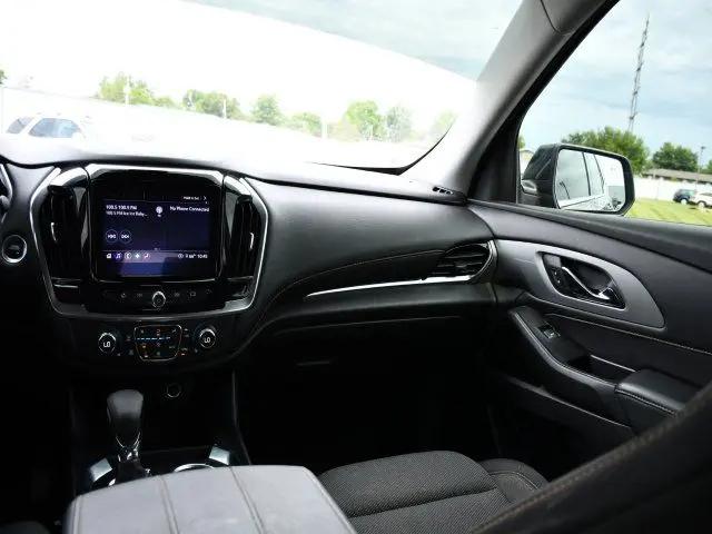 2021 Chevrolet Traverse AWD LT Cloth