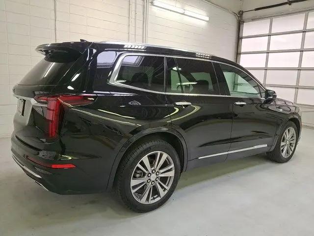 2025 Cadillac XT6 FWD Premium Luxury