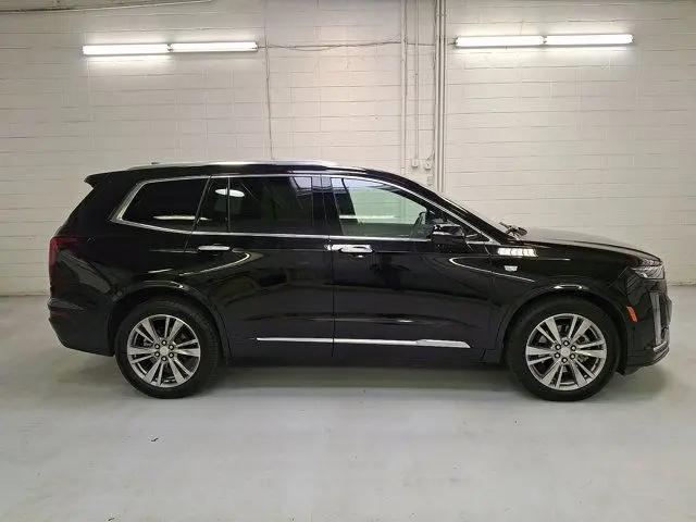2025 Cadillac XT6 FWD Premium Luxury