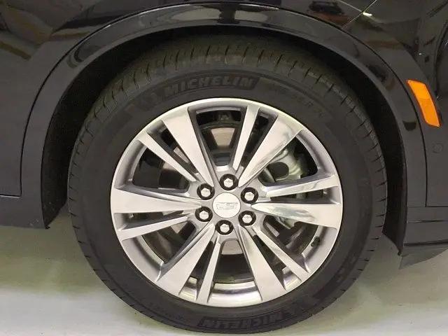 2025 Cadillac XT6 FWD Premium Luxury