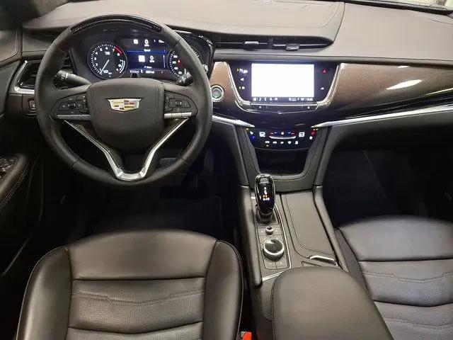 2025 Cadillac XT6 FWD Premium Luxury