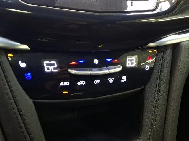 2025 Cadillac XT6 FWD Premium Luxury