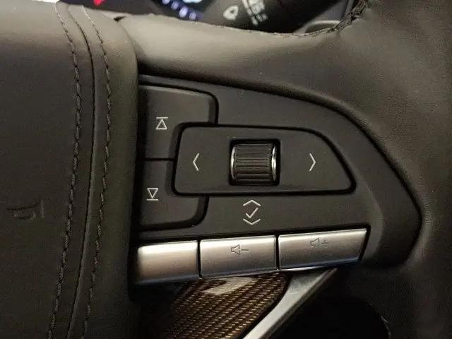 2025 Cadillac XT6 FWD Premium Luxury