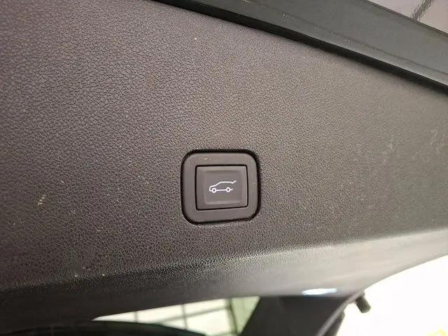 2025 Cadillac XT6 FWD Premium Luxury