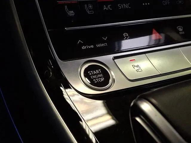 2022 Audi A8 L 55 TFSI quattro Tiptronic