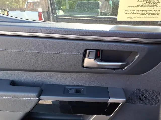 2026 Toyota Tundra Limited CrewMax 5.5' Bed