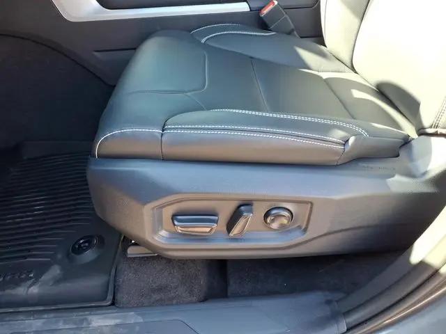 2026 Toyota Tundra Limited CrewMax 5.5' Bed