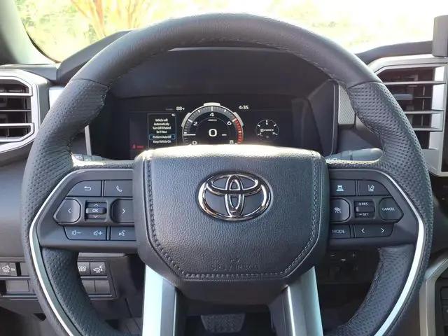 2026 Toyota Tundra Limited CrewMax 5.5' Bed