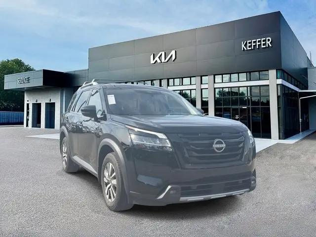 2024 Nissan Pathfinder SL 4WD