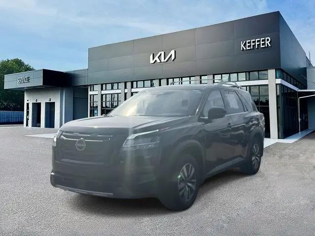 2024 Nissan Pathfinder SL 4WD