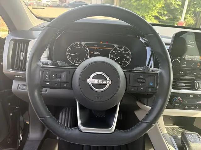 2024 Nissan Pathfinder SL 4WD