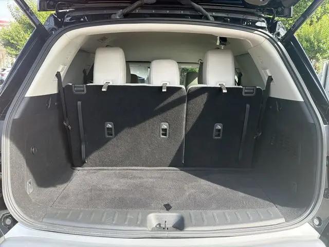 2024 Nissan Pathfinder SL 4WD