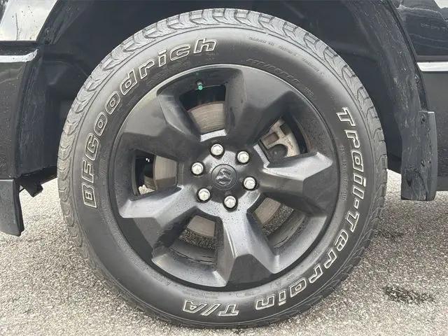 2019 Ram 1500 Big Horn/Lone Star Crew Cab 4x4 5'7" Box