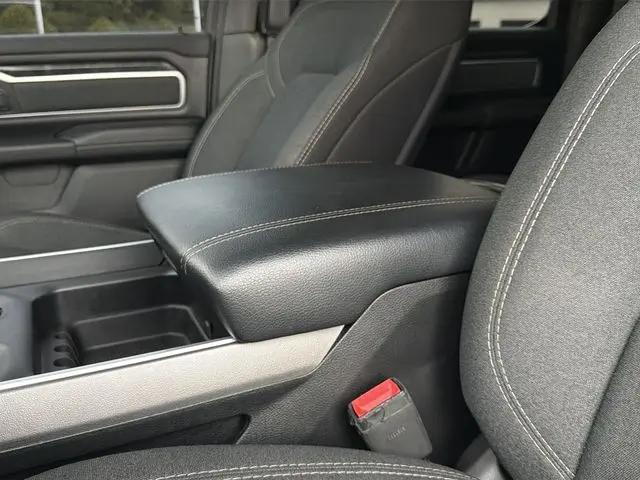 2019 Ram 1500 Big Horn/Lone Star Crew Cab 4x4 5'7" Box
