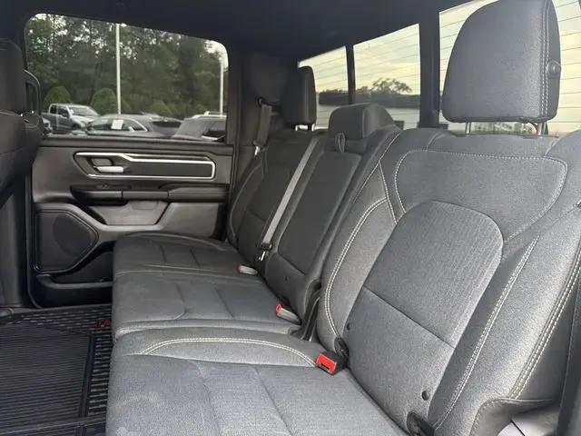 2019 Ram 1500 Big Horn/Lone Star Crew Cab 4x4 5'7" Box