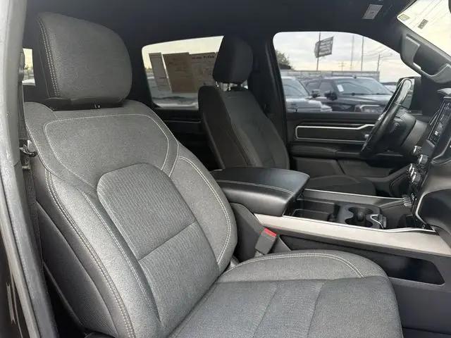 2019 Ram 1500 Big Horn/Lone Star Crew Cab 4x4 5'7" Box