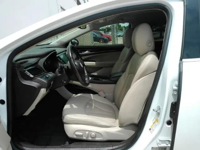 2017 Buick LaCrosse Essence