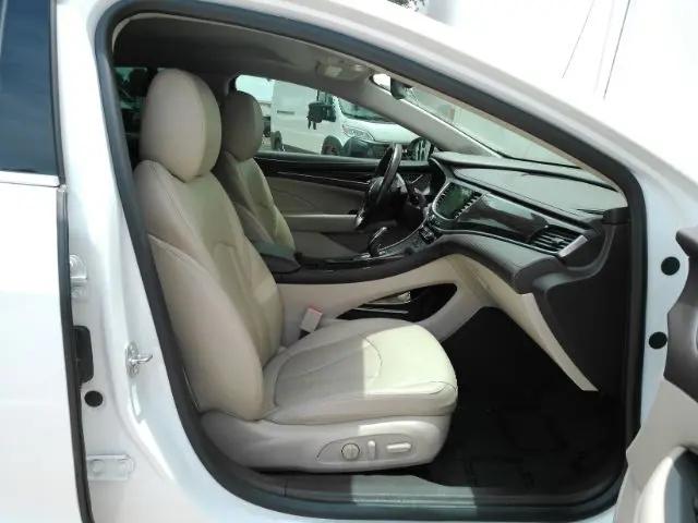 2017 Buick LaCrosse Essence