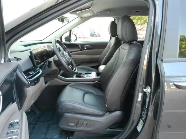 2025 Kia Carnival MPV LXS