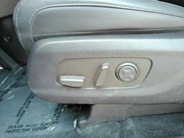 2025 Kia Carnival MPV LXS