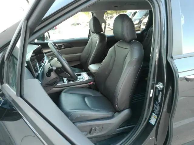 2025 Kia Carnival MPV LXS