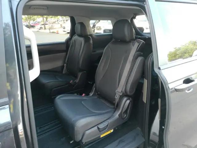 2025 Kia Carnival MPV LXS