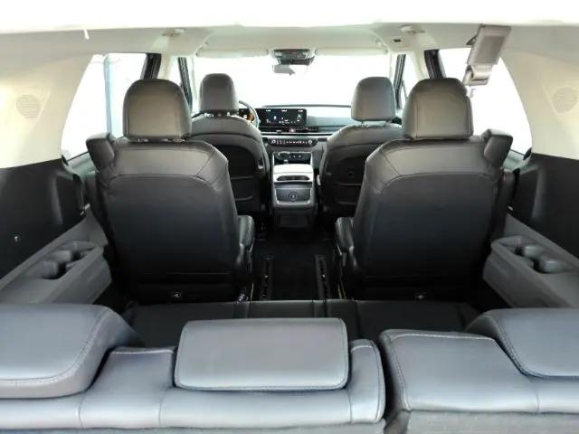 2025 Kia Carnival MPV LXS