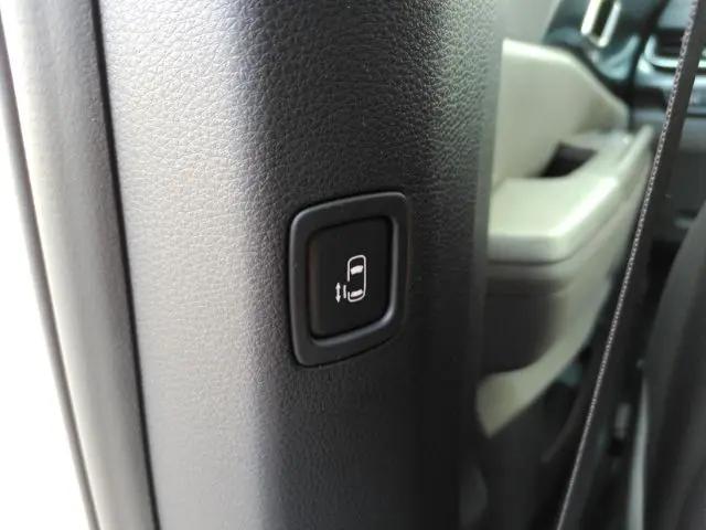 2025 Kia Carnival MPV LXS