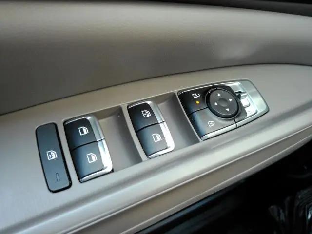 2025 Kia Carnival MPV LXS