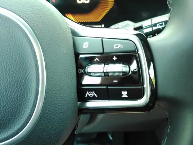2025 Kia Carnival MPV LXS