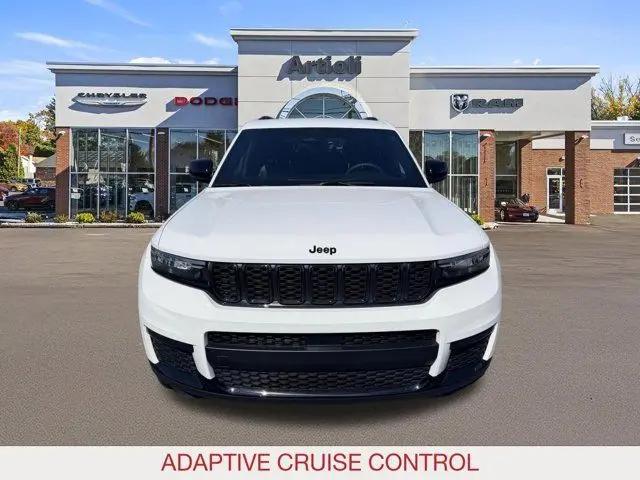 2025 Jeep Grand Cherokee L Altitude 4x4