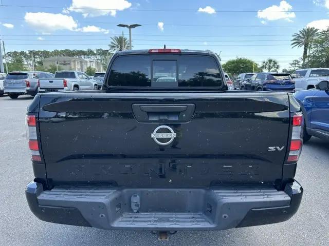 2022 Nissan Frontier Crew Cab SV 4x2