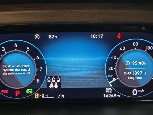2025 Volkswagen Atlas 2.0T SE w/Technology