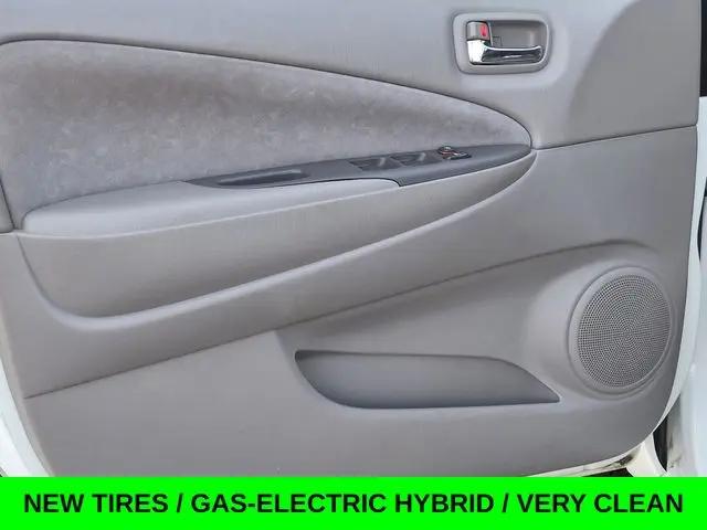 2002 Toyota Prius Base